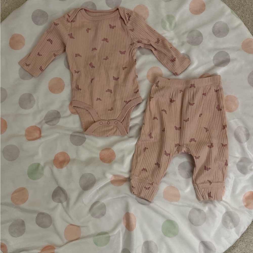 cloud island Ribbed Baby Set in Blush with Rose Accent